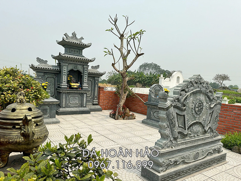Lăng Mộ đá gia đình bằng đá xanh rêu